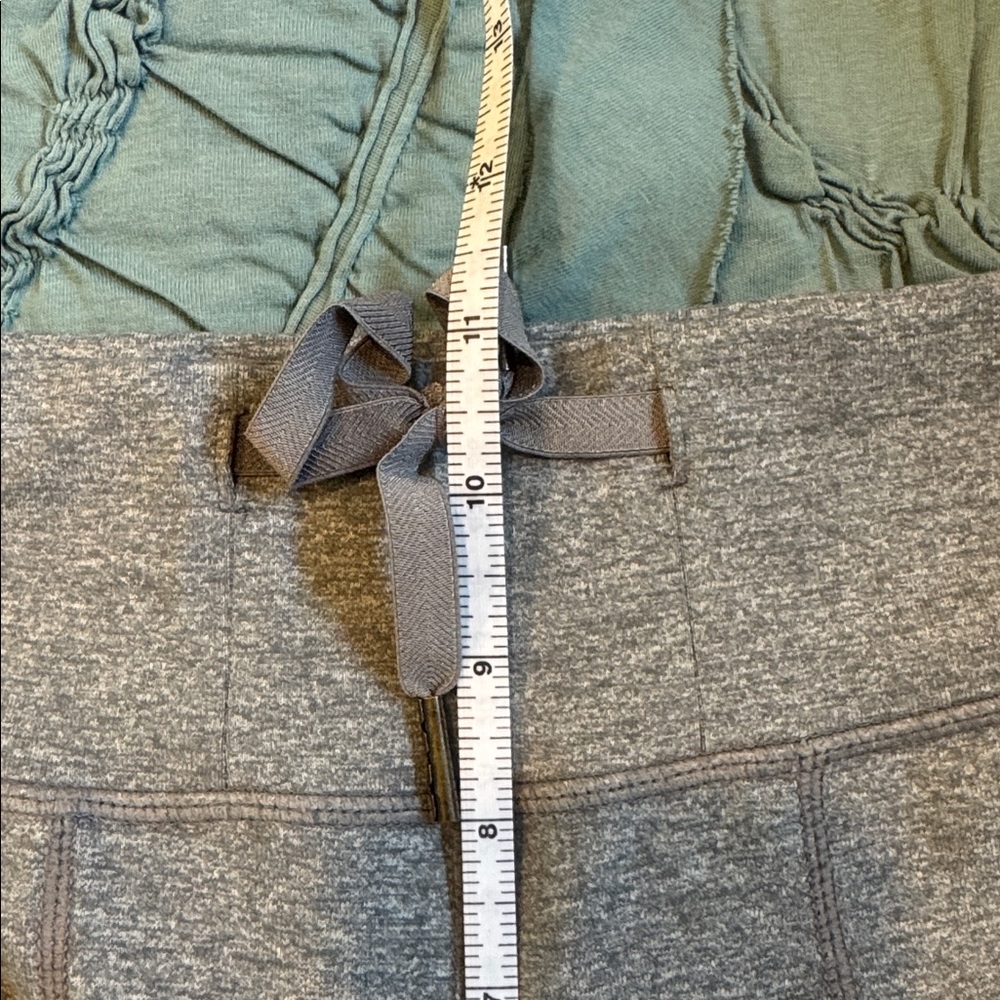 Lululemon Wide-Leg Cropped Pants - Picture 11 of 13
